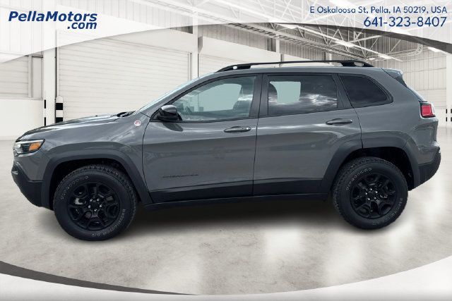 Used 2022 Jeep Cherokee Trailhawk w/ Sun, Sound & Nav Group AWD/4WD image 6