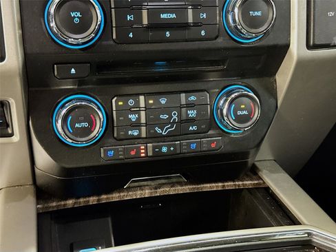 Used 2017 Ford F250 Lariat w/ Lariat Ultimate Package image 16