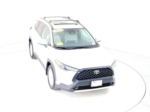 Certified 2023 Toyota Corolla Cross LE image 20