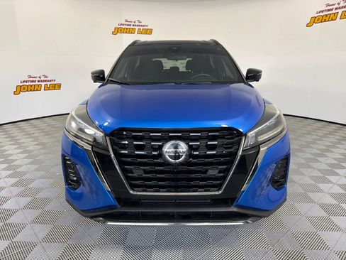 Used 2021 Nissan Kicks SR image 9