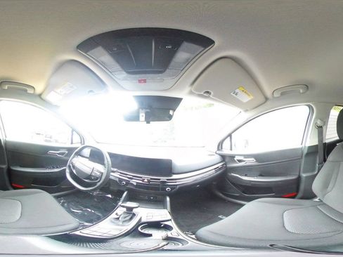 Used 2026 Kia Sportage LX AWD/4WD image 39
