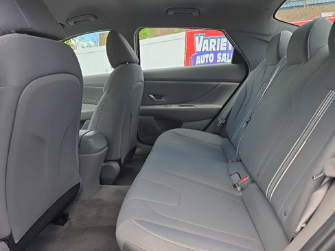 Used 2023 Hyundai Elantra SEL w/ Convenience Package FWD image 15