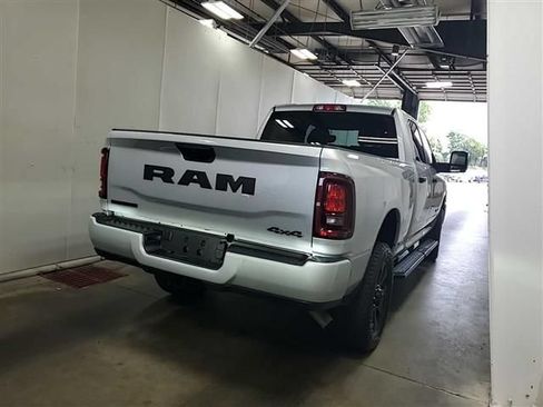 Used 2026 RAM 2500 Big Horn AWD/4WD image 13
