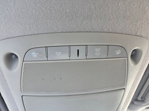 Used 2017 Nissan Leaf S w/ Charge Package FWD image 17