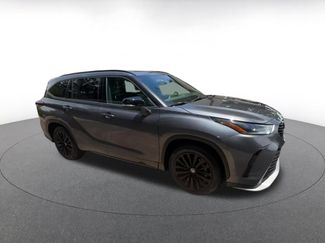 Used 2025 Toyota Highlander XSE AWD/4WD video 2