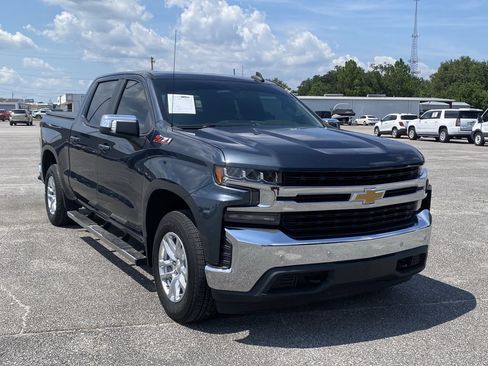 Used 2020 Chevrolet Silverado 1500 LT w/ All-Star Edition AWD/4WD image 2