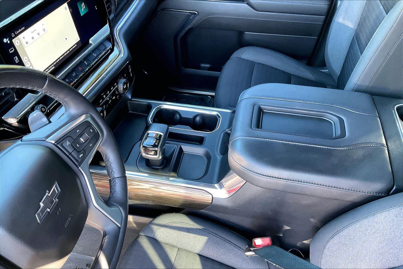 Used 2022 Chevrolet Silverado 1500 LT Trail Boss AWD/4WD image 17