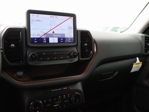 Used 2023 Ford Bronco Sport Outer Banks image 13