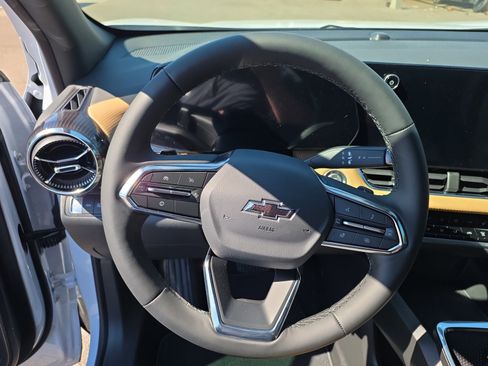 New 2026 Chevrolet Equinox ACTIV image 17