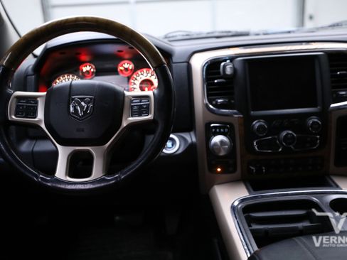 Used 2016 RAM 1500 Laramie Longhorn image 8