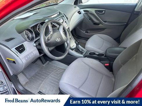 Used 2014 Hyundai Elantra SE FWD image 5