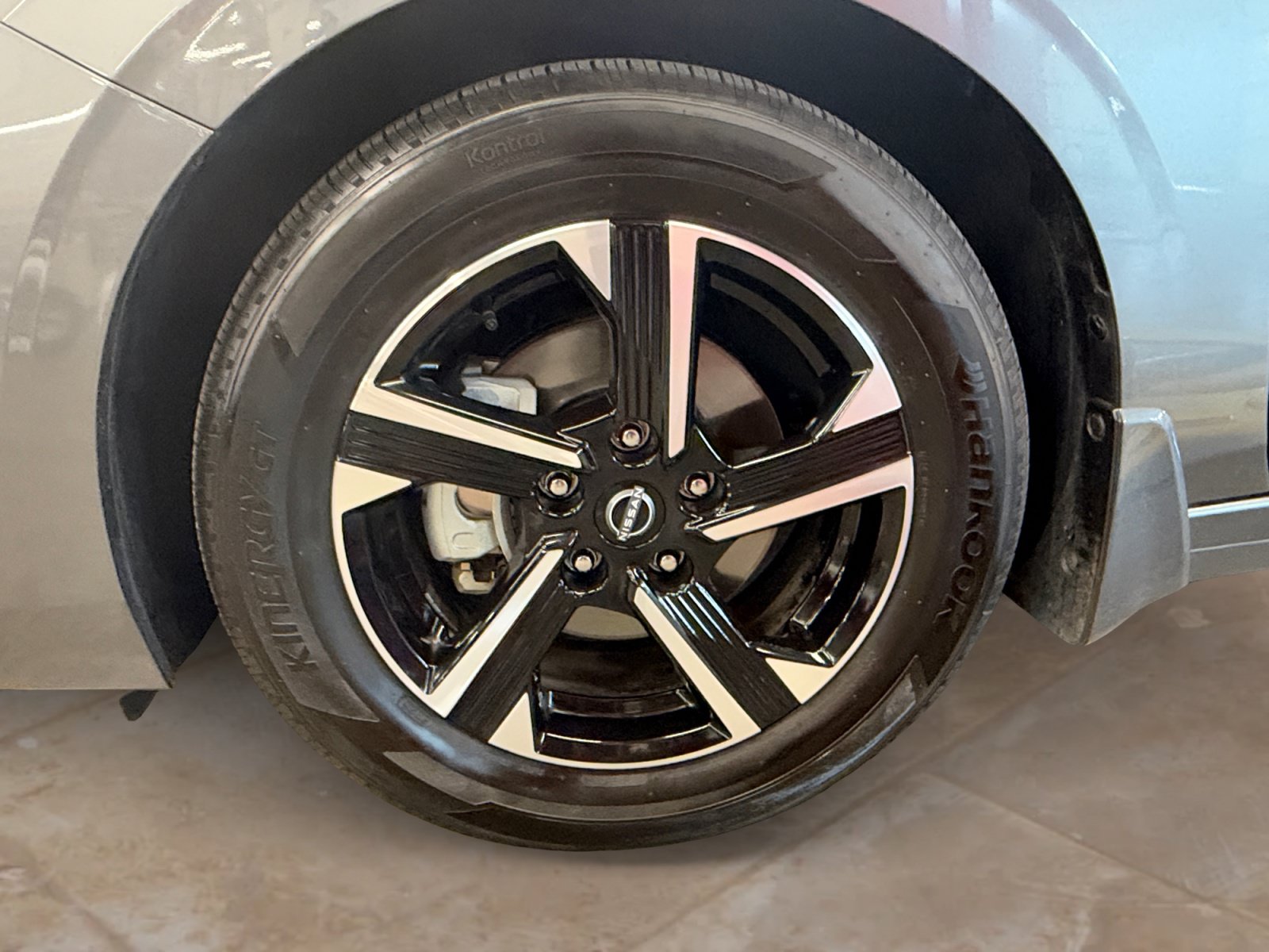 Used 2025 Nissan Sentra SV w/ All-Weather Package FWD image 29