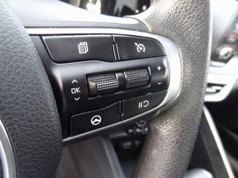 Used 2023 Kia K5 LXS image 13