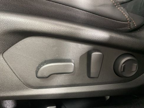 Used 2025 Subaru Forester Touring image 32