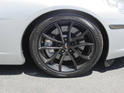 Used 2009 Chevrolet Corvette Convertible w/ Preferred Equipment Group RWD image 8