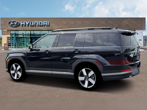 New 2026 Hyundai Santa Fe Limited FWD image 4