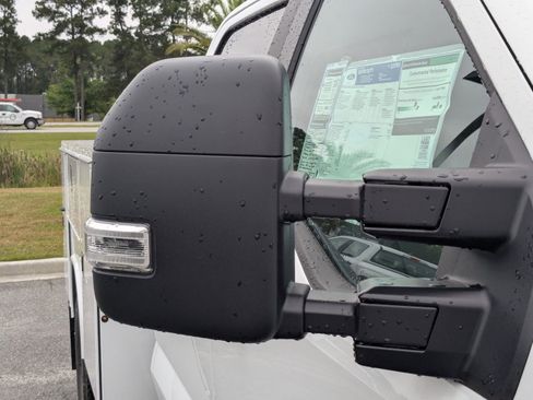 New 2026 Ford F350 XL w/ XL Chrome Package image 13