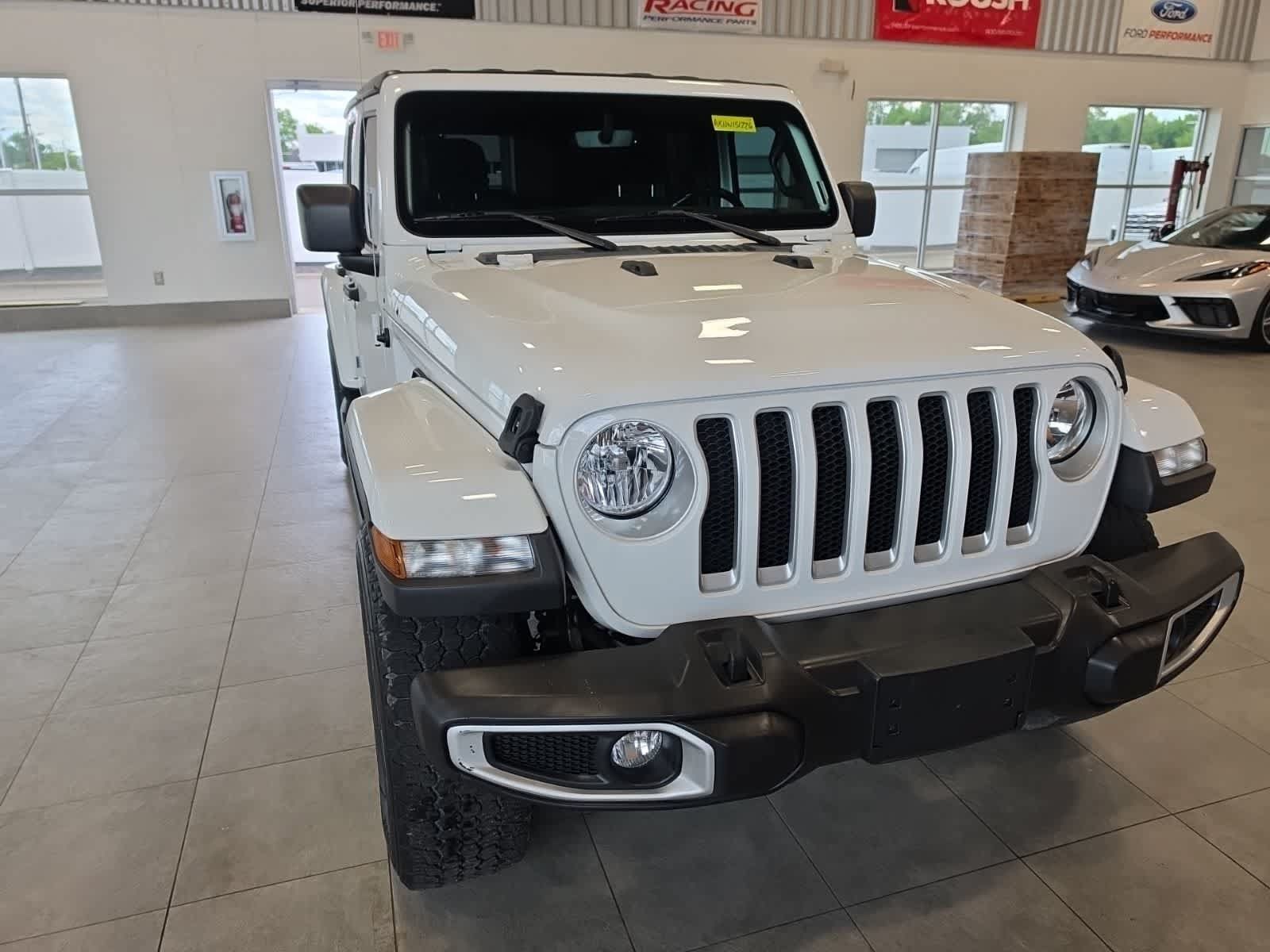 Used 2022 Jeep Wrangler Unlimited Sahara w/ Cold Weather Group AWD/4WD image 4