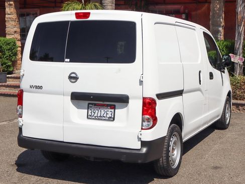 Used 2021 Nissan NV200 S w/ Back Door Glass Package image 9