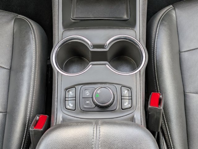 Used 2022 GMC Terrain SLT w/ Infotainment Package II FWD image 18