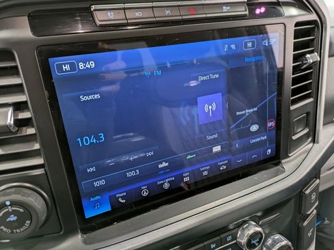 Used 2022 Ford F150 Limited image 13