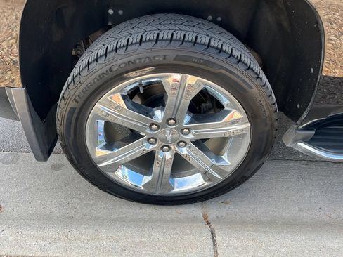 Used 2016 Chevrolet Tahoe LTZ AWD/4WD image 10
