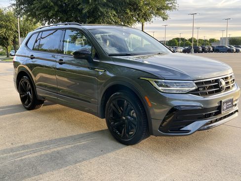 Certified 2024 Volkswagen Tiguan SE R-Line w/ MDO Package, Three-Row image 2