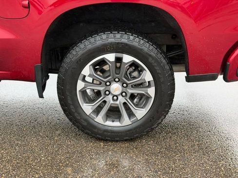 Used 2023 Chevrolet Silverado 1500 High Country w/ Technology Package image 13