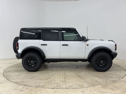 New 2025 Ford Bronco Badlands w/ Sasquatch Package image 7