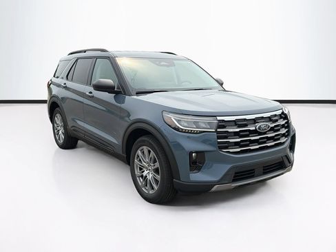 New 2026 Ford Explorer Active w/ Active Comfort Package AWD/4WD image 3