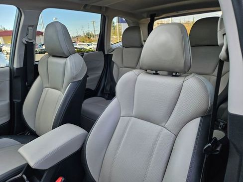 Used 2019 Subaru Forester Limited image 11