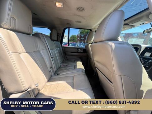 Used 2017 Lincoln Navigator L Select image 16
