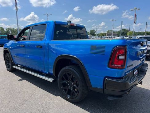 New 2026 RAM 1500 Laramie AWD/4WD image 5