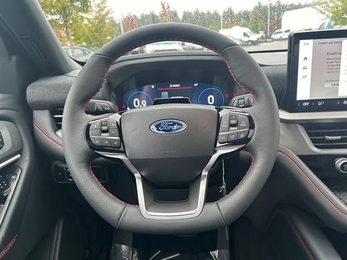 New 2025 Ford Explorer ST-Line w/ Premium Package image 18