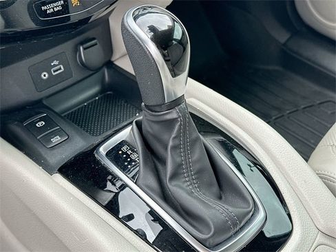 Used 2021 Nissan Rogue Sport SL image 24