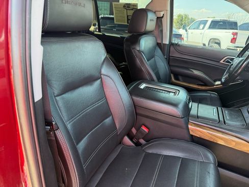 Used 2020 GMC Yukon XL Denali AWD/4WD image 15