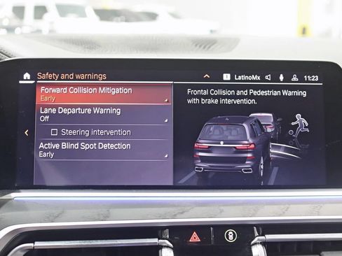 Used 2020 BMW X7 xDrive40i w/ M Sport Package AWD/4WD image 20
