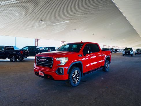 Used 2021 GMC Sierra 1500 AT4 w/ AT4 Preferred Package image 2