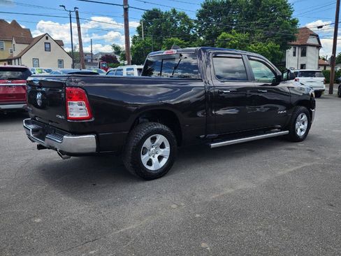 Used 2019 RAM 1500 Big Horn AWD/4WD image 5