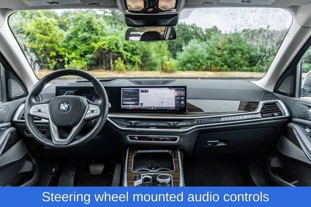Used 2026 BMW X7 xDrive40i AWD/4WD image 31