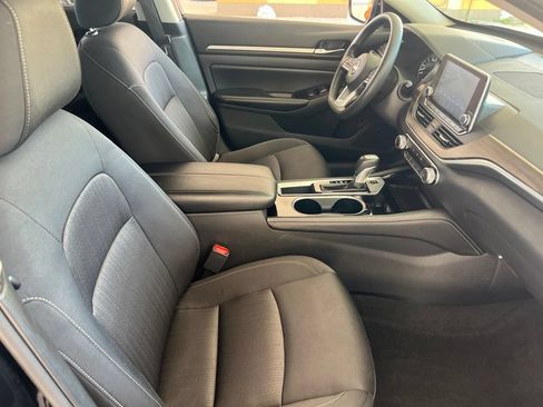 Certified 2023 Nissan Altima 2.5 SV FWD image 18