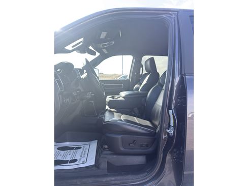 Used 2025 RAM 2500 Laramie AWD/4WD image 11