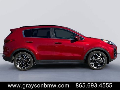 Used 2020 Kia Sportage SX image 2