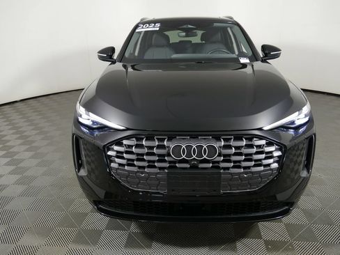 Used 2025 Audi Q5 Premium w/ Convenience Package AWD/4WD image 8