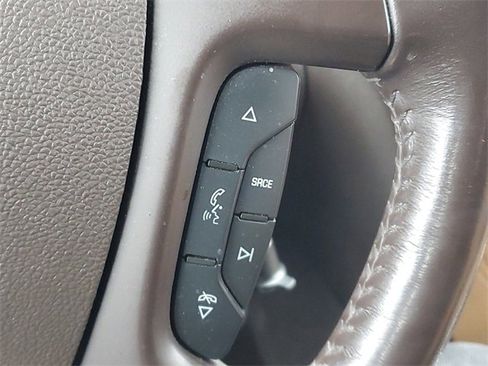 Used 2017 Buick Enclave Premium image 26