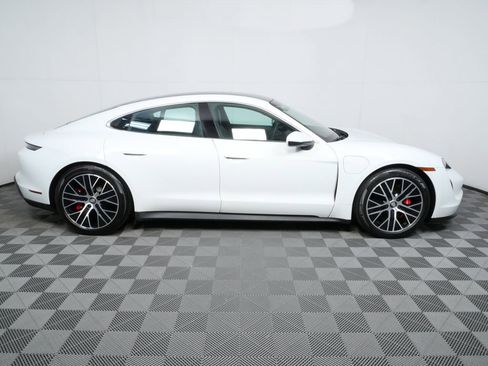 Certified 2022 Porsche Taycan 4S image 24