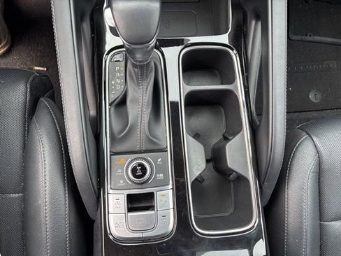 Certified 2021 Kia Telluride SX w/ Towing Package image 16