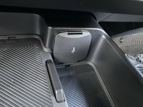 New 2025 Ford Bronco Outer Banks w/ Sasquatch Package image 30