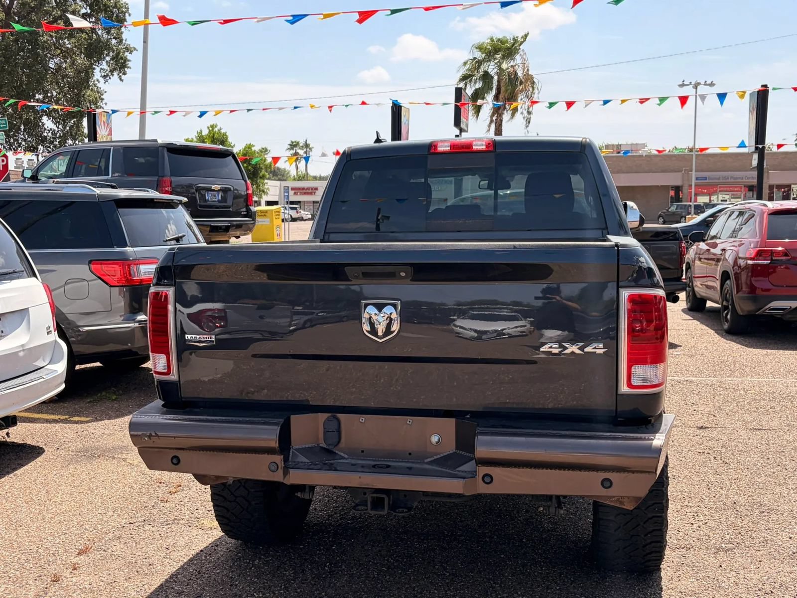 Used 2017 RAM 1500 Laramie w/ Convenience Group AWD/4WD image 7