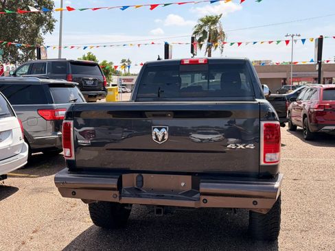 Used 2017 RAM 1500 Laramie w/ Convenience Group AWD/4WD image 7